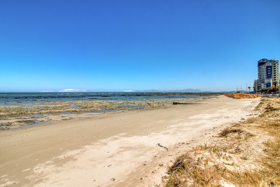 1 Bedroom Property for Sale in Strand South Western Cape